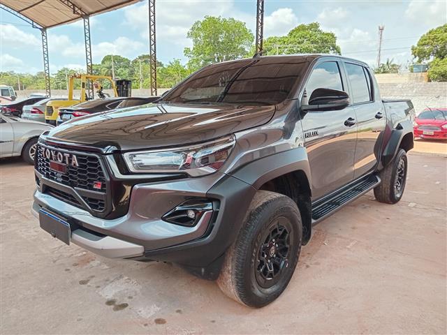 TOYOTA HILUX CD 2.8 GRS A4ND ANO 2023/2024