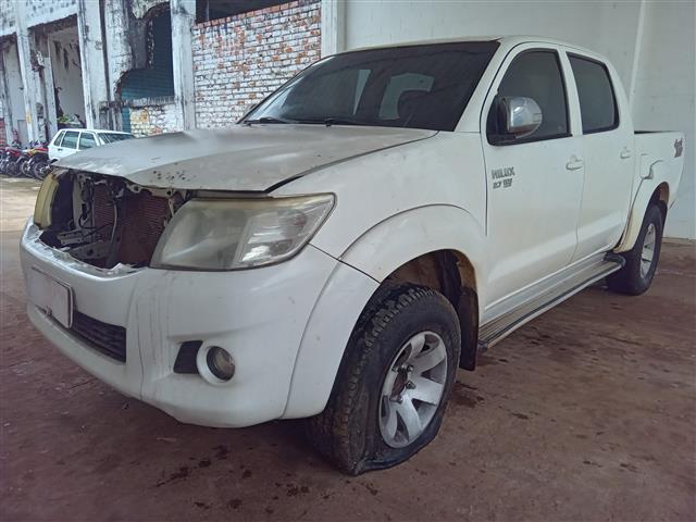 TOYOTA HILUX CD4X2 SR 2.7 ANO 2015/2015