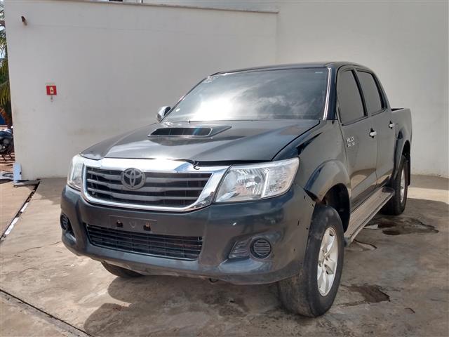 TOYOTA HILUX CD 4X4 3.0 SRV ANO 2013/2013