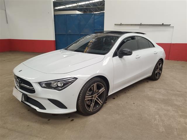 MERCEDES-BENZ 2.0 CLA250 ANO 2022/2023