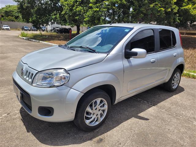 FIAT UNO VIVACE 1.0 ANO 2015/2015