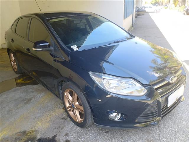 FORD FOCUS SE AT 20T ANO 2014<br><br>